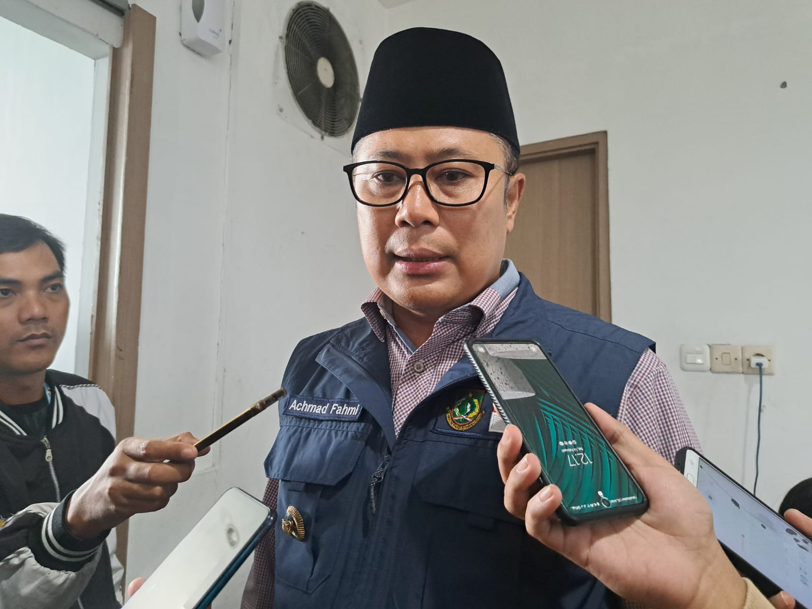 DIWAWANCARA: Walikota Sukabumi Achmad Fahmi saat diwawancara sejumlah media, belum lama ini.