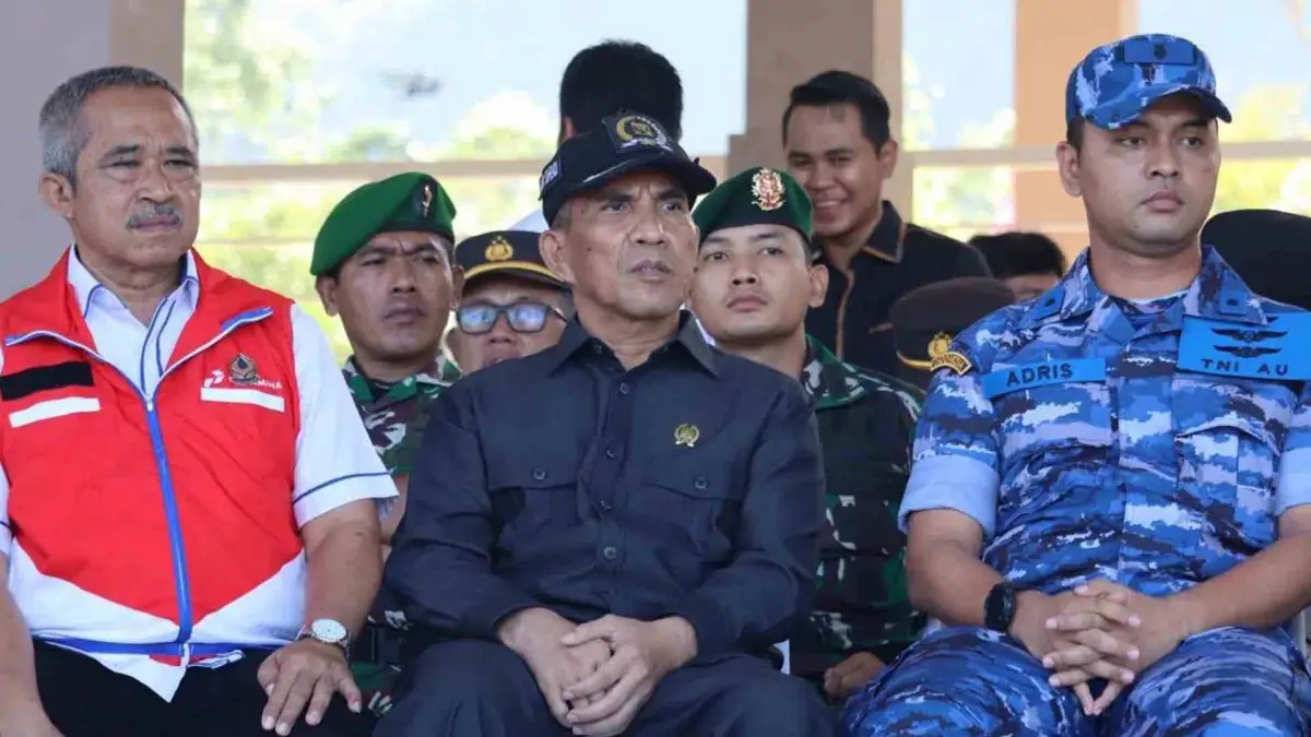 Anggota DPRD Kabupaten Sukabumi Badri Suhendi saat menghadiri Apel Gelar Pasukan Operasi Ketupat Lodaya 2023 di lapang Canghegar, Kecamatan Palabuhanratu, Senin (17/4/2023). (Sumber : Istimewa)