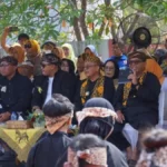 Ketua DPRD Kabupaten Sukabumi Yudha Sukmagara menghadiri estival Bunga Sukabumi Suka Bunga 2023 di Palabuhanratu, Minggu (17/9/2023). (Sumber : Dokpim Pemkab Sukabumi)